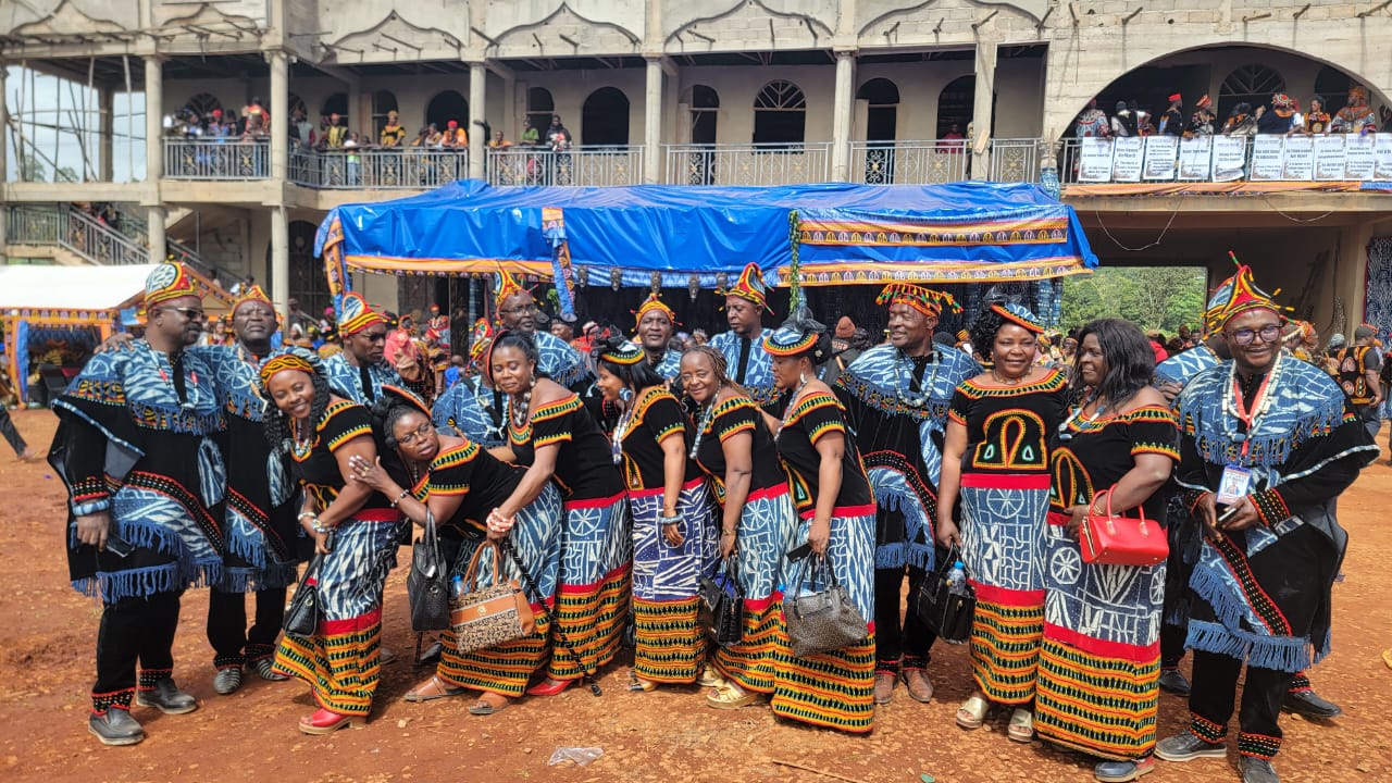 Nipong Allah members at a cultural event in traditional Pinyin dress
